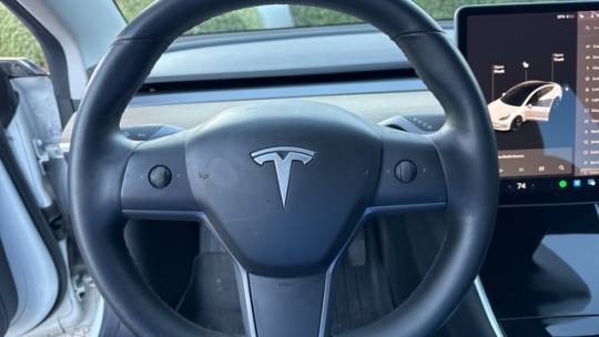 2019 Tesla Model 3 5YJ3E1EB9KF493261