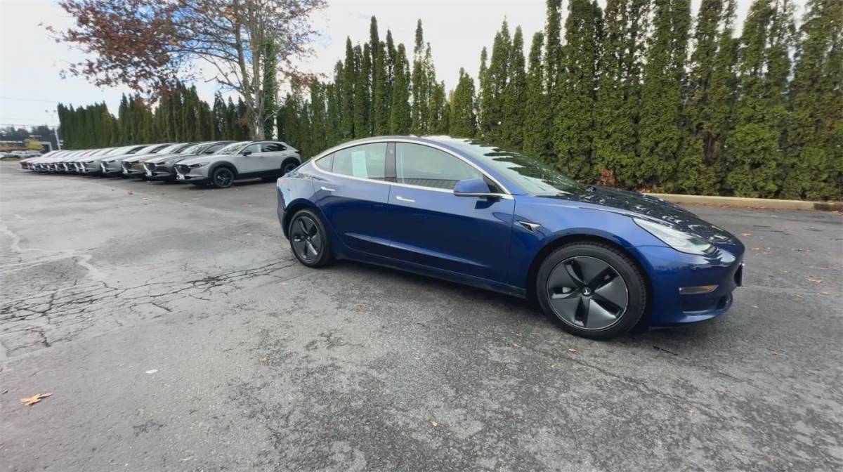 2018 Tesla Model 3 5YJ3E1EA7JF102288