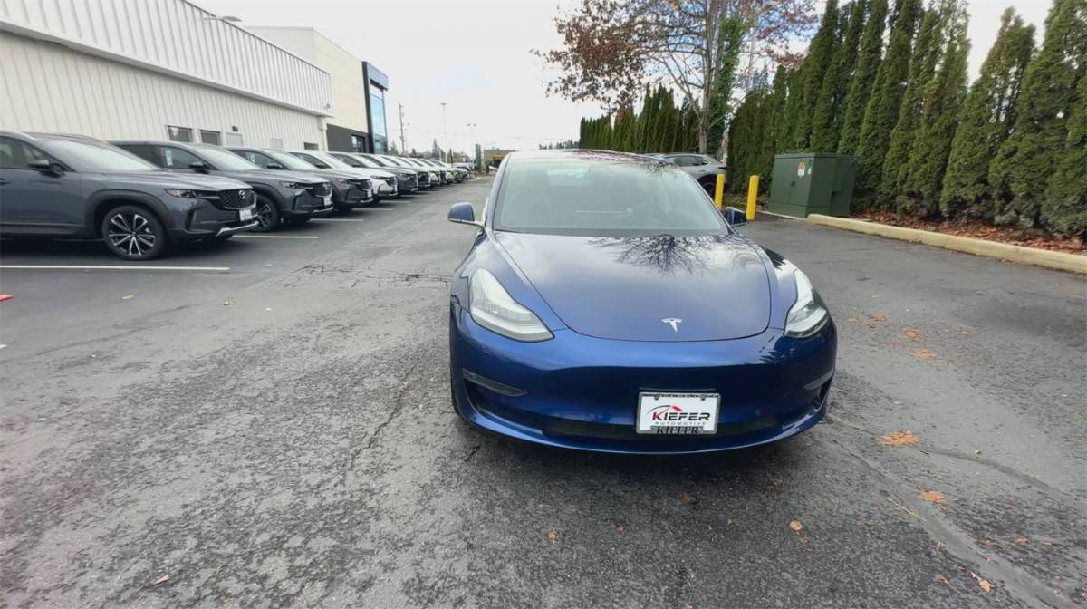 2018 Tesla Model 3 5YJ3E1EA7JF102288