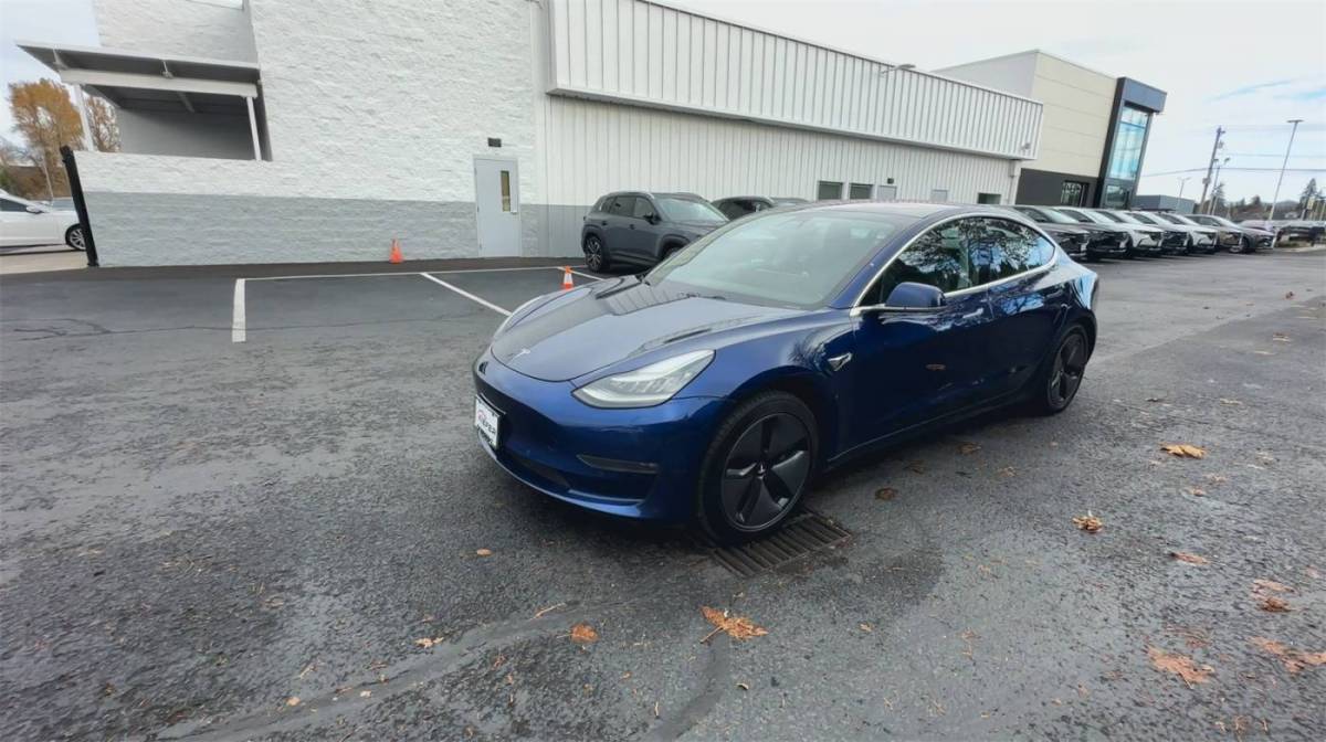 2018 Tesla Model 3 5YJ3E1EA7JF102288