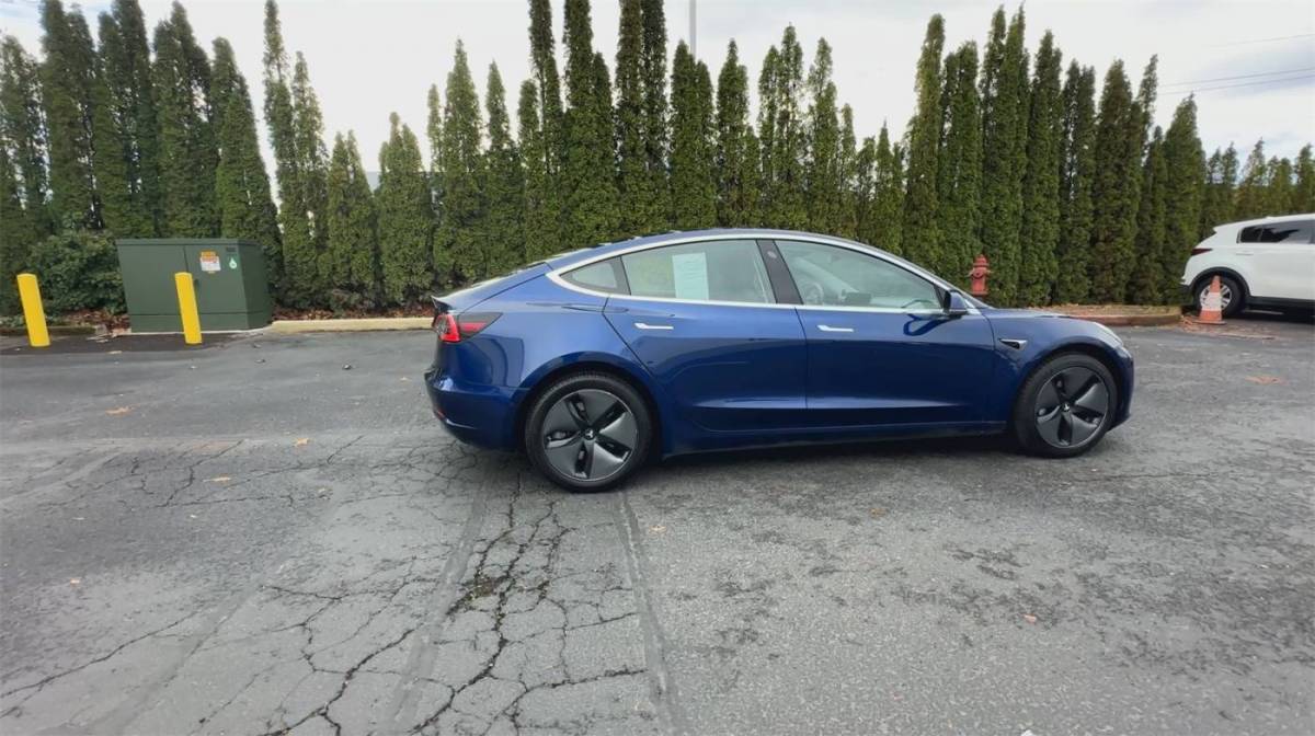 2018 Tesla Model 3 5YJ3E1EA7JF102288