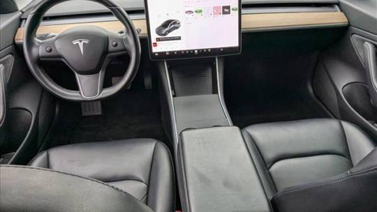 2019 Tesla Model 3 5YJ3E1EB6KF390329