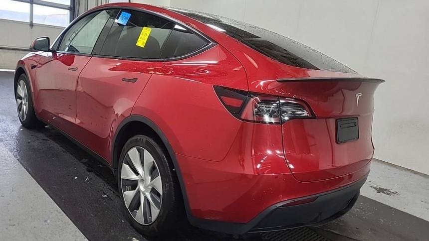 2021 Tesla Model Y 5YJYGDEE0MF300154