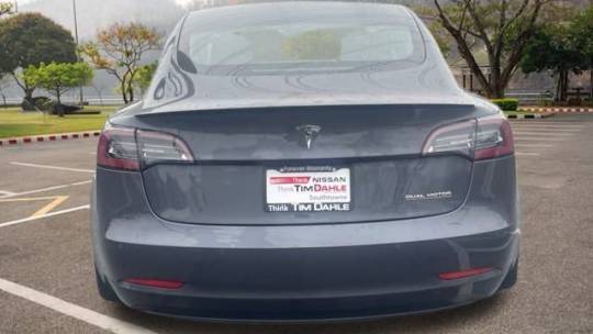 2018 Tesla Model 3 5YJ3E1EB7JF082858