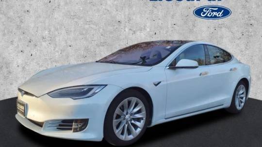 2017 Tesla Model S 5YJSA1E1XHF215735