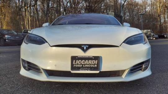 2017 Tesla Model S 5YJSA1E1XHF215735