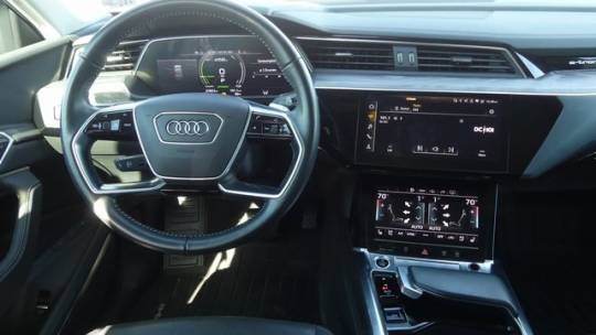 2021 Audi e-tron WA1LAAGE3MB027795