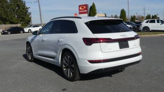 2021 Audi e-tron WA1LAAGE3MB027795