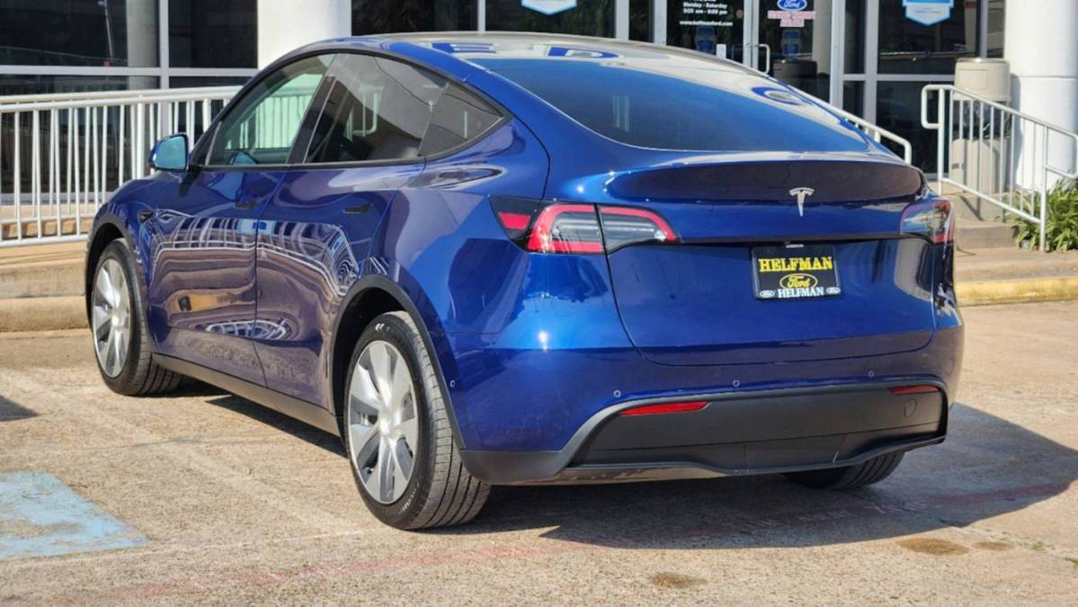 2021 Tesla Model Y 5YJYGDEE6MF117924