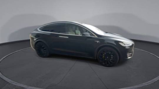 2019 Tesla Model X 5YJXCAE20KF192059