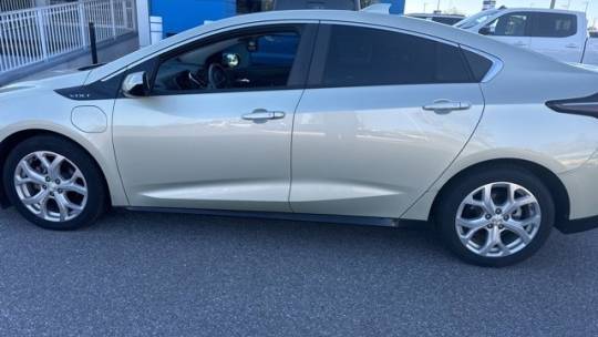 2017 Chevrolet VOLT 1G1RB6S53HU106856