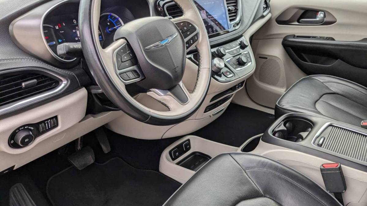 2019 Chrysler Pacifica Hybrid 2C4RC1N79KR630134