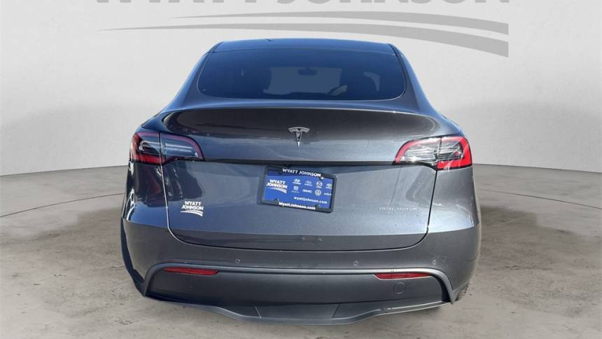 2021 Tesla Model Y 5YJYGDEEXMF075936