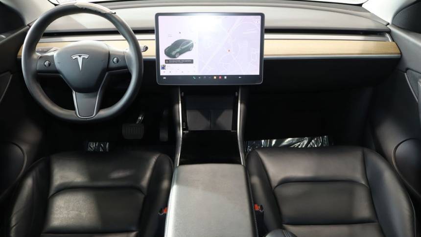 2021 Tesla Model Y 5YJYGDEE1MF078577