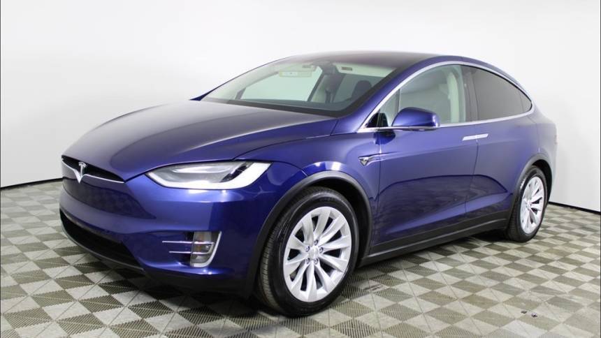 2018 Tesla Model X 5YJXCBE21JF133882