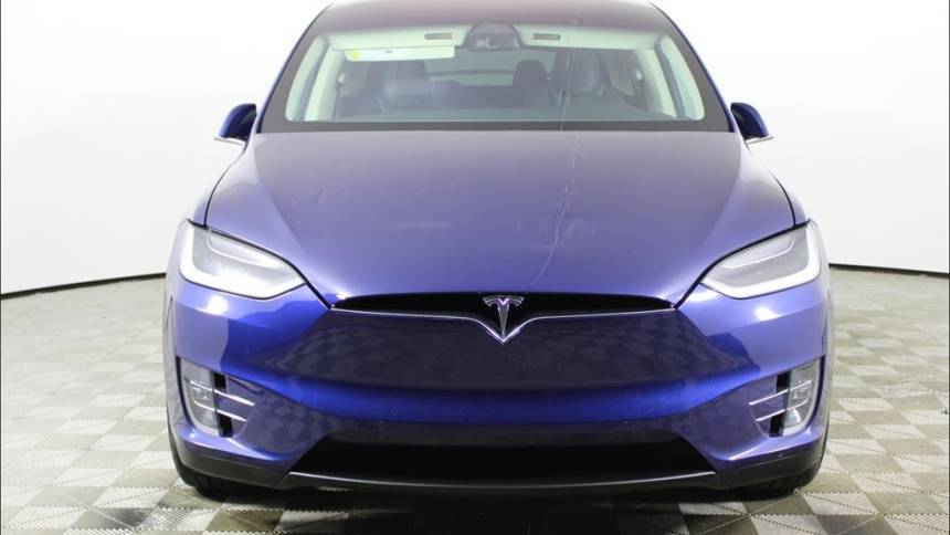 2018 Tesla Model X 5YJXCBE21JF133882