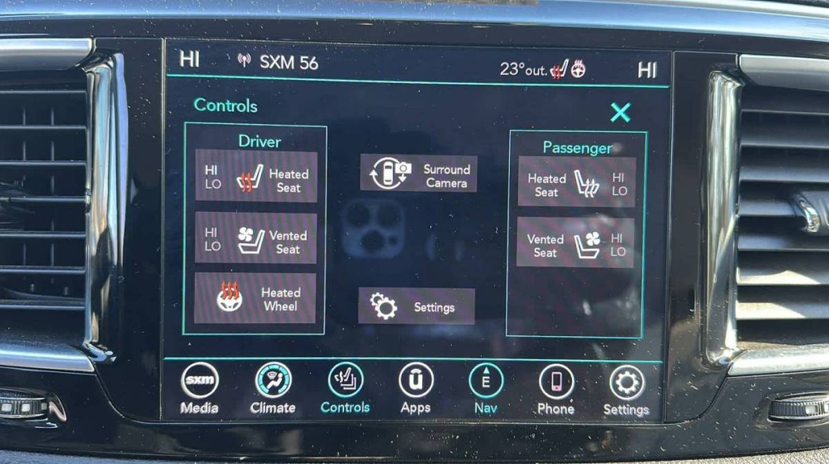 2018 Chrysler Pacifica Hybrid 2C4RC1N74JR159136