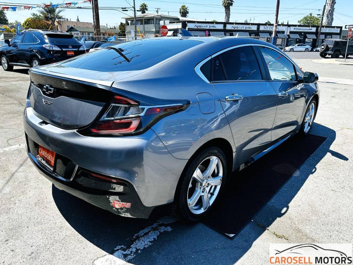 2018 Chevrolet VOLT 1G1RC6S52JU126048