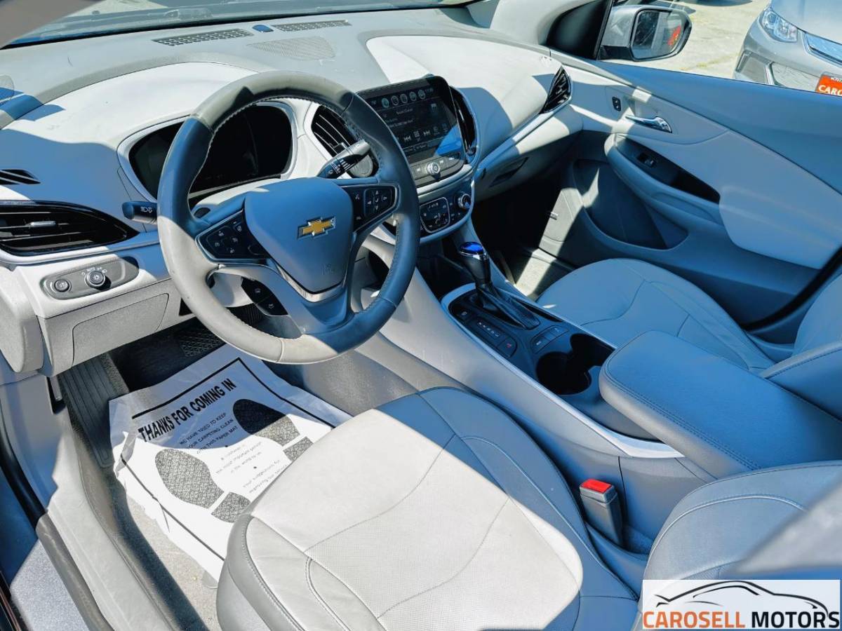 2018 Chevrolet VOLT 1G1RC6S52JU126048