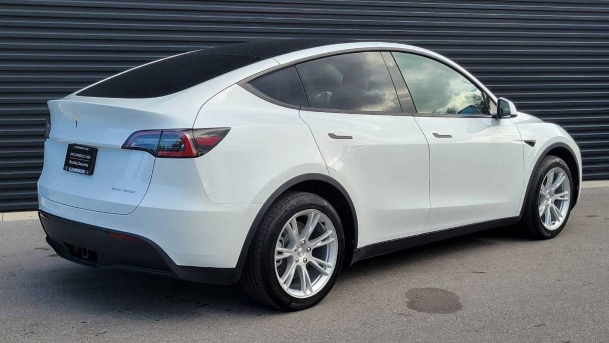 2020 Tesla Model Y 5YJYGDEEXLF027867