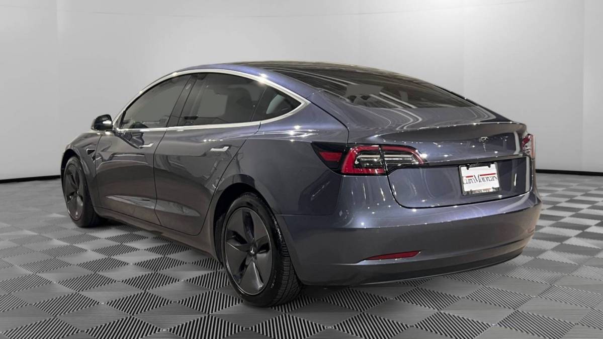 2018 Tesla Model 3 5YJ3E1EB4JF084857