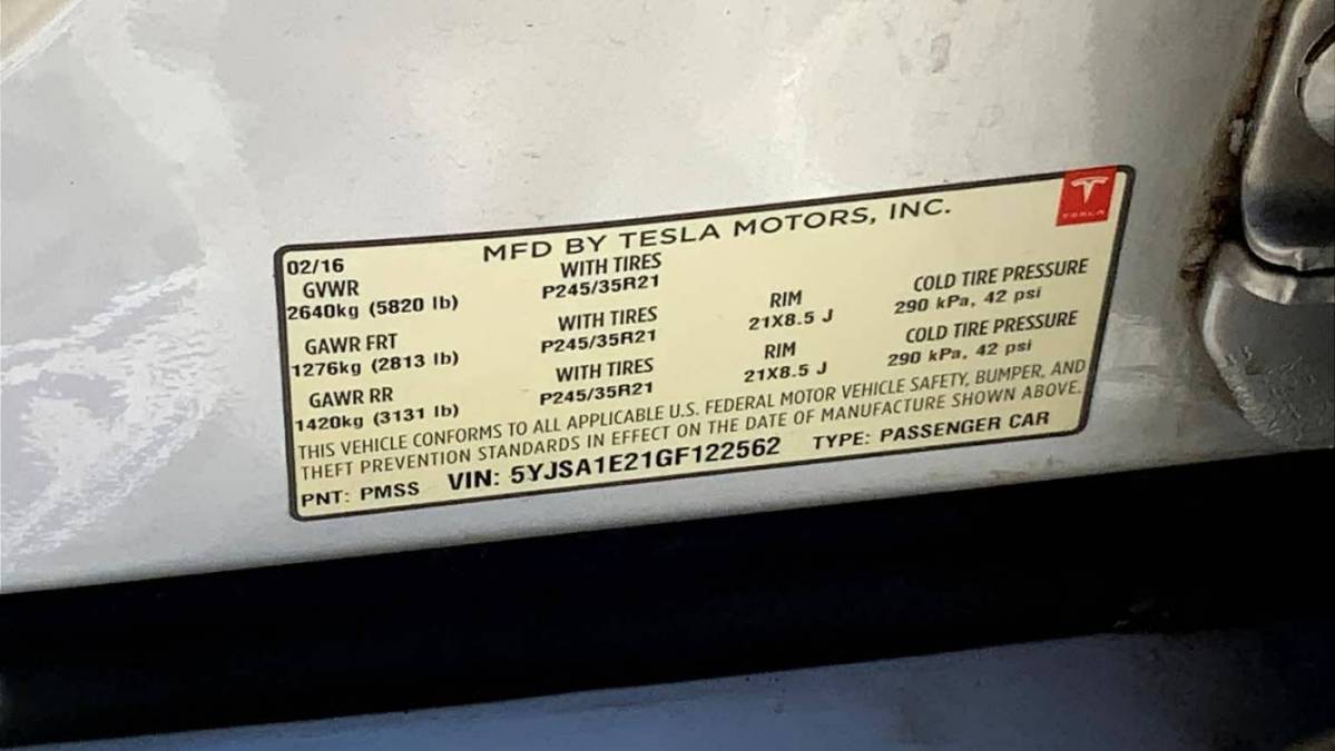 2016 Tesla Model S 5YJSA1E21GF122562