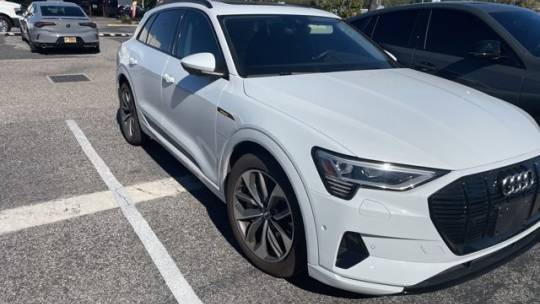 2021 Audi e-tron WA1LAAGE7MB004956