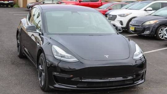 2018 Tesla Model 3 5YJ3E1EB3JF070660