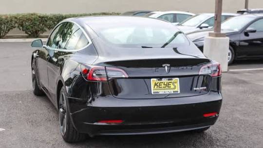 2018 Tesla Model 3 5YJ3E1EB3JF070660