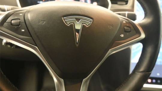 2015 Tesla Model S 5YJSA1E47FF114045