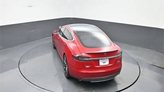 2015 Tesla Model S 5YJSA1E47FF114045