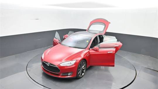 2015 Tesla Model S 5YJSA1E47FF114045