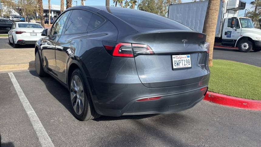 2021 Tesla Model Y 5YJYGDEE1MF074805