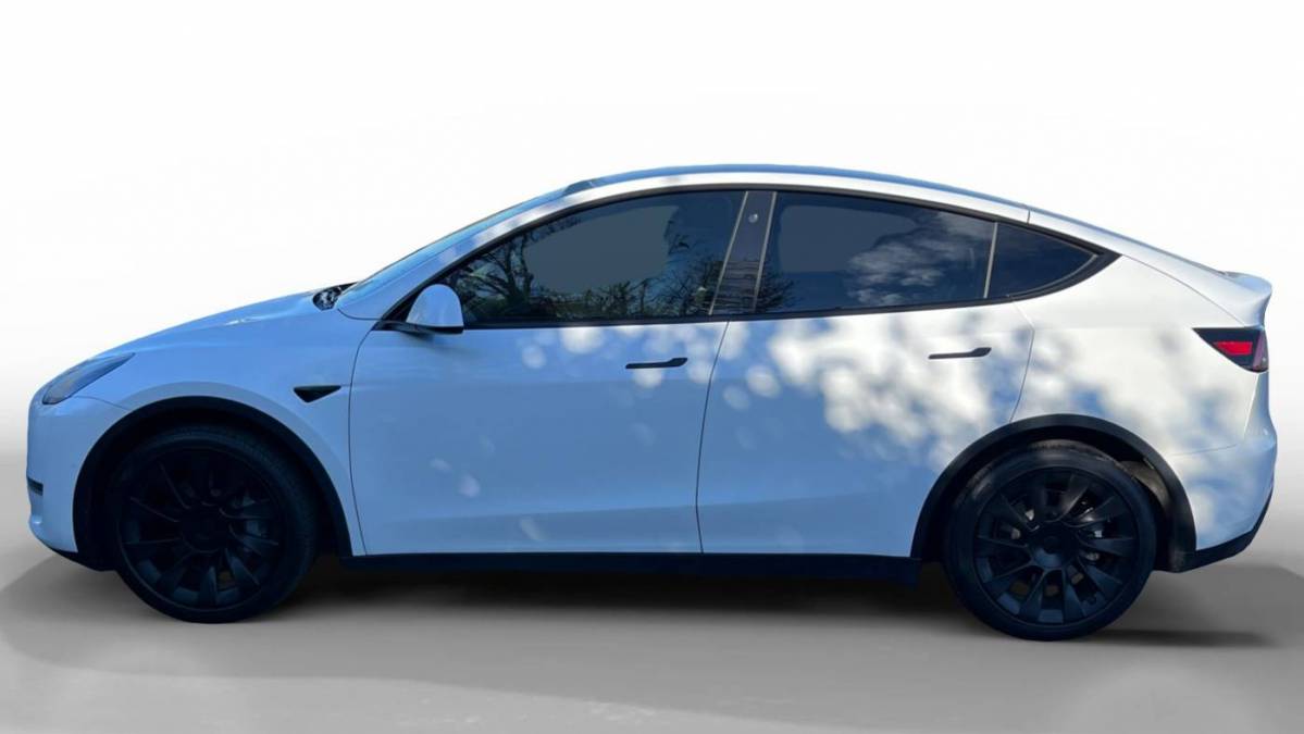 2021 Tesla Model Y 5YJYGDEE8MF174822