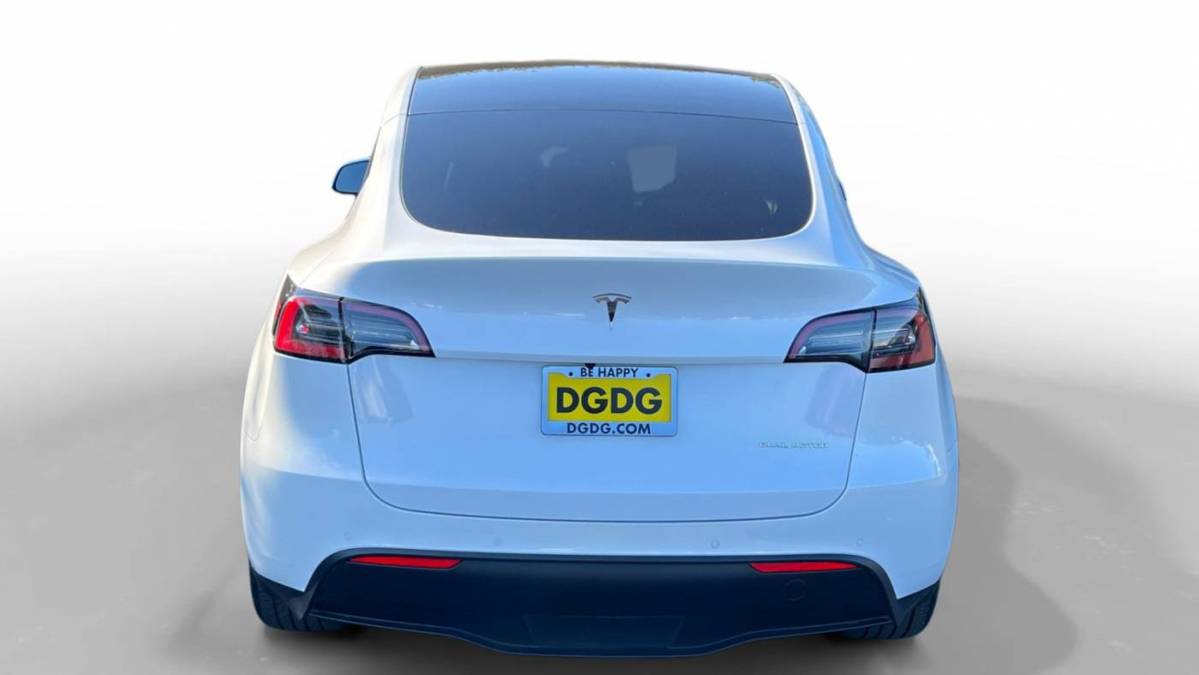 2021 Tesla Model Y 5YJYGDEE8MF174822