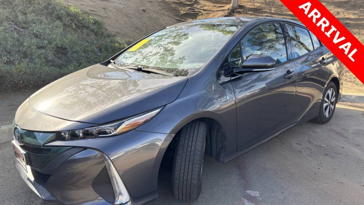 2018 Toyota Prius Prime JTDKARFP8J3077424