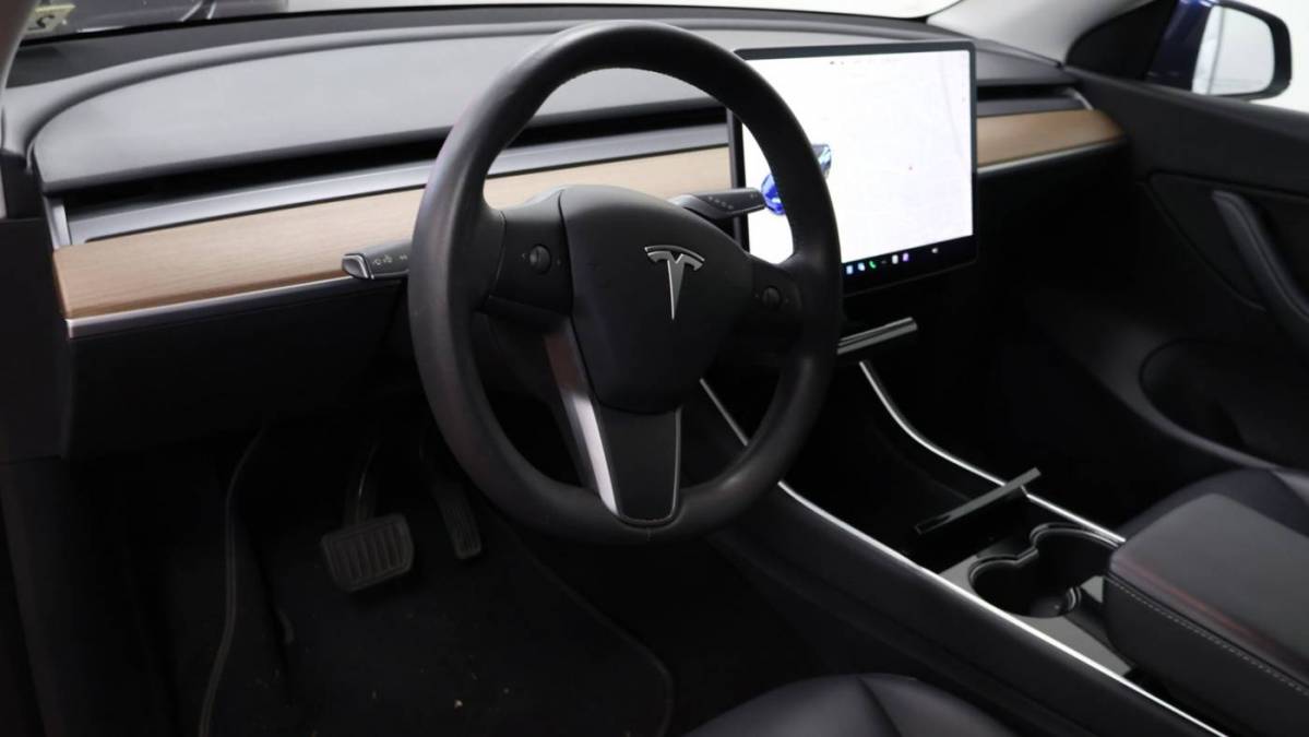 2021 Tesla Model Y 5YJYGDEE6MF066716