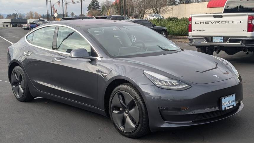 2018 Tesla Model 3 5YJ3E1EB8JF128794