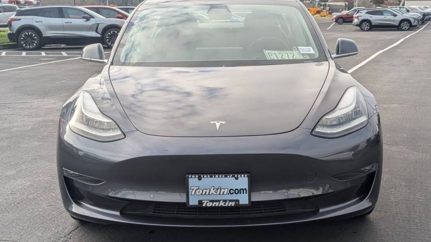 2018 Tesla Model 3 5YJ3E1EB8JF128794