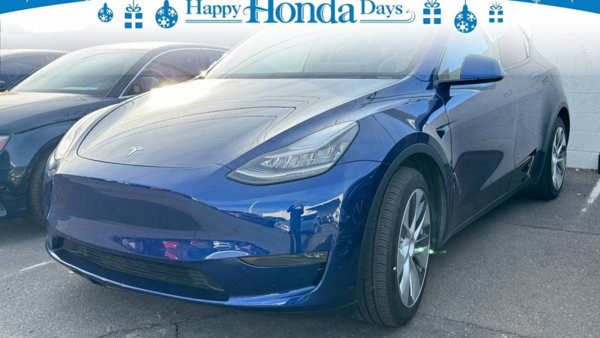 2020 Tesla Model Y 5YJYGDEE2LF055596