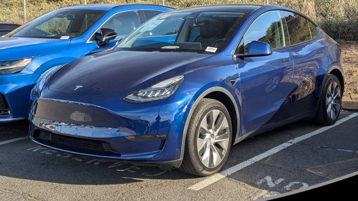 2020 Tesla Model Y 5YJYGDEE2LF057901