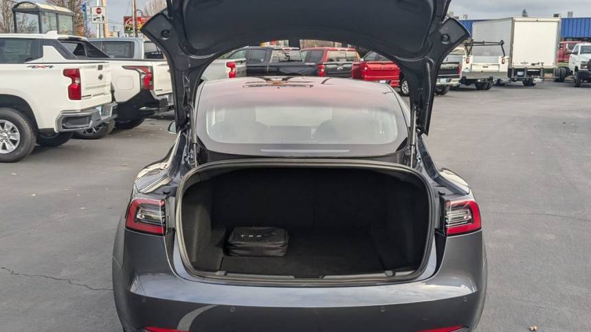 2018 Tesla Model 3 5YJ3E1EB8JF128794