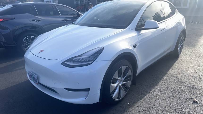 2021 Tesla Model Y 5YJYGDEE0MF241431