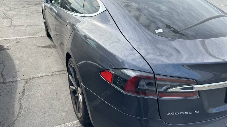 2018 Tesla Model S 5YJSA1E22JF291867