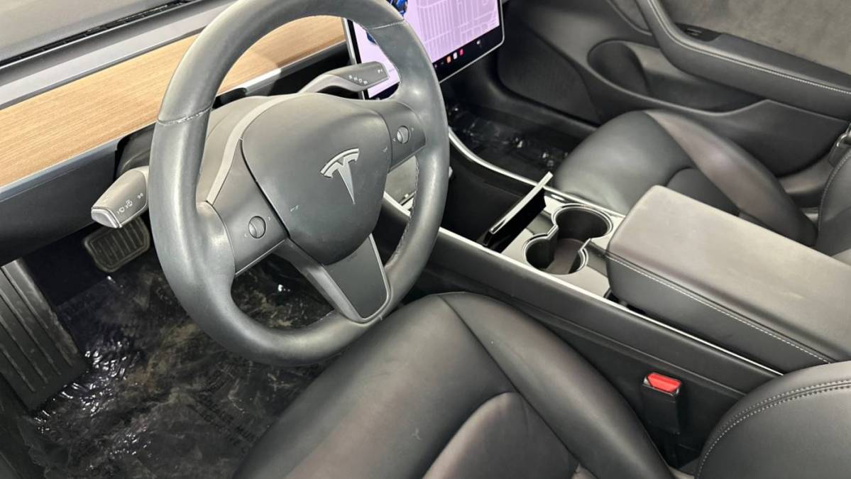 2018 Tesla Model 3 5YJ3E1EA4JF109425