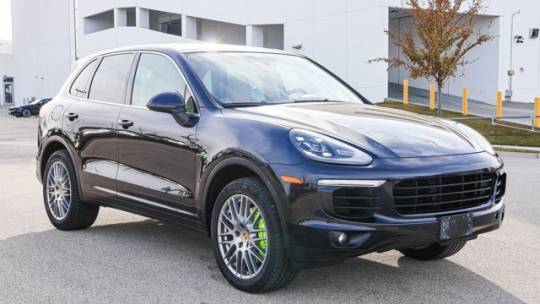 2016 Porsche Cayenne WP1AE2A23GLA59522