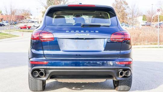 2016 Porsche Cayenne WP1AE2A23GLA59522