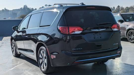 2018 Chrysler Pacifica Hybrid 2C4RC1N7XJR118090