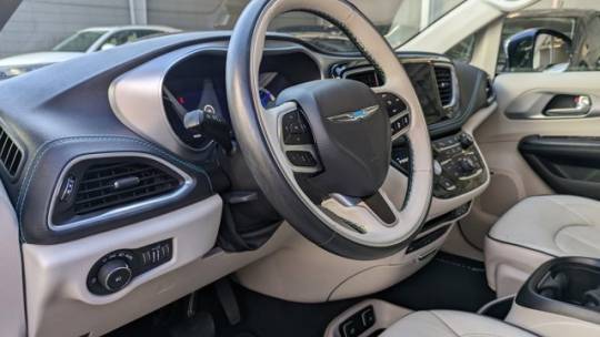 2018 Chrysler Pacifica Hybrid 2C4RC1N7XJR118090