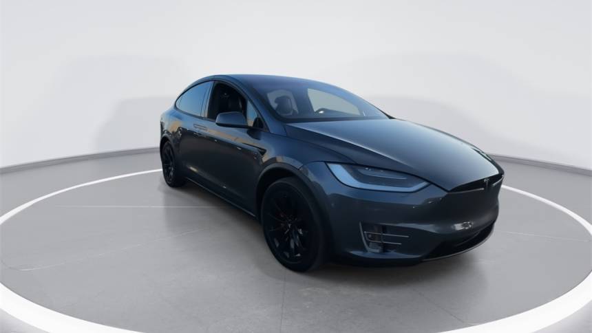 2019 Tesla Model X 5YJXCDE42KF193572